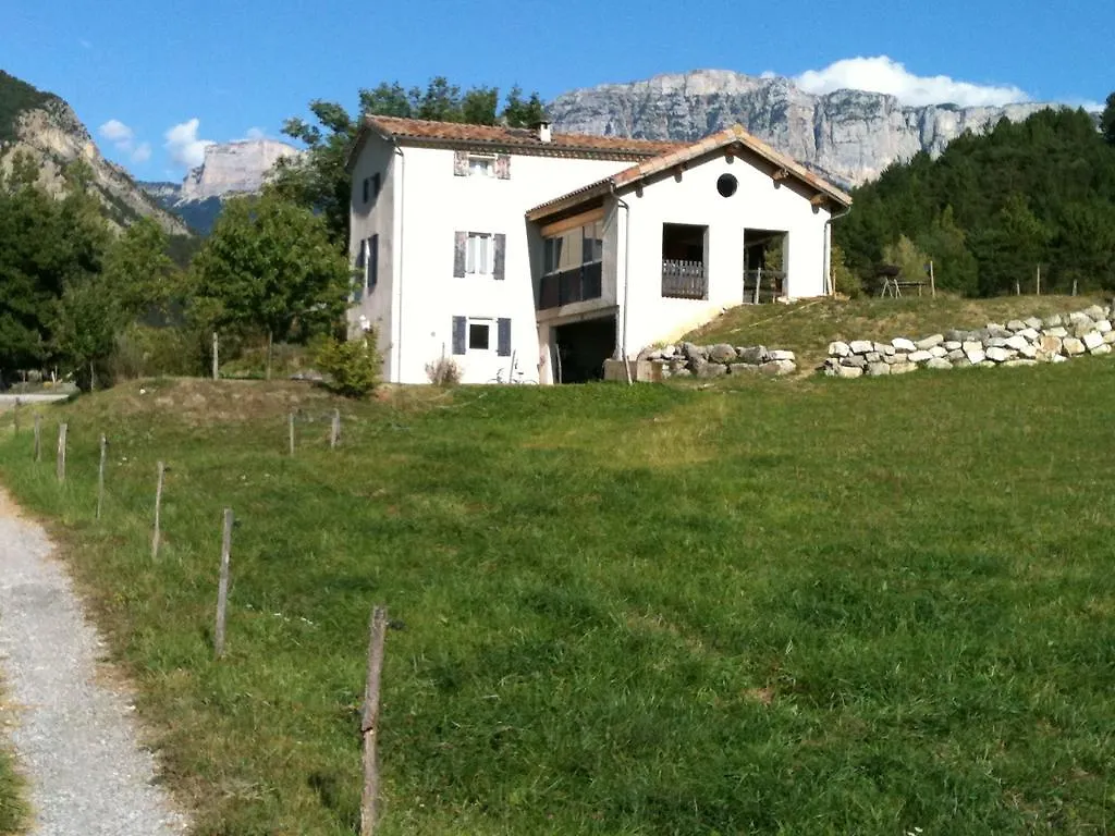 Gîte d'étape d'Aurouses Die Casa vacanze